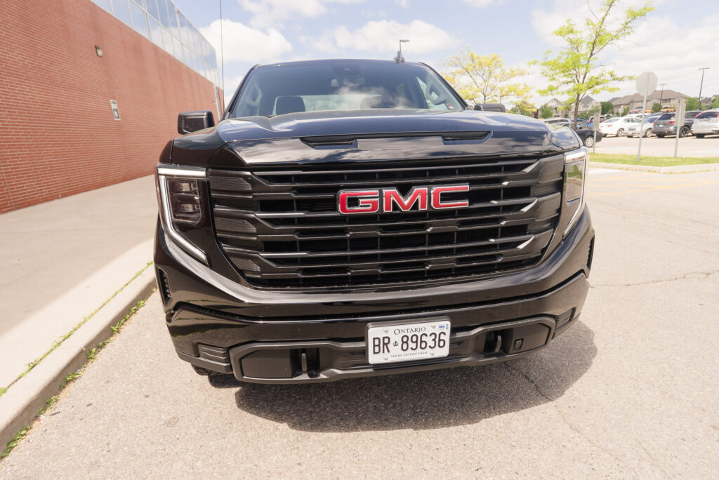2026 GMC Sierra 1500 Pro 4x4 - Front