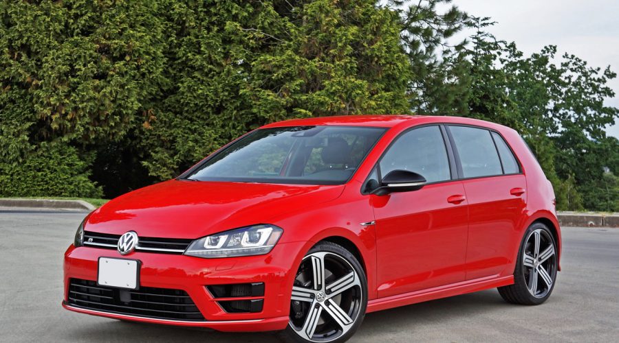 16_volkswagen_golf_r_00500