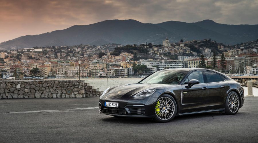 2022 Porsche Panamera 4 E-Hybrid